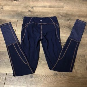 Athleta Plie Tight leggings